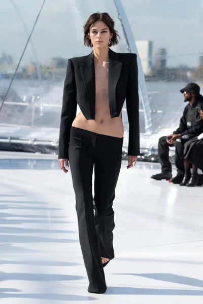 Look 2